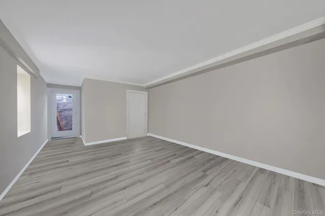 $999,999 | 119 Whittier Drive, Kings Park, NY 11754