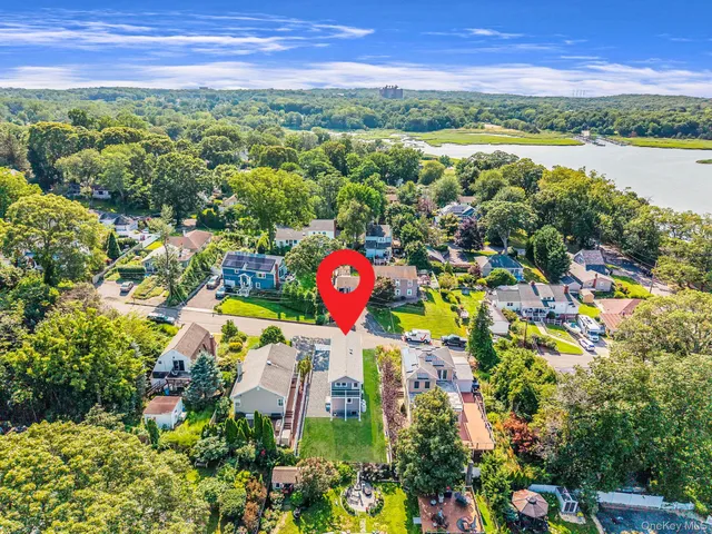 $999,999 | 119 Whittier Drive, Kings Park, NY 11754