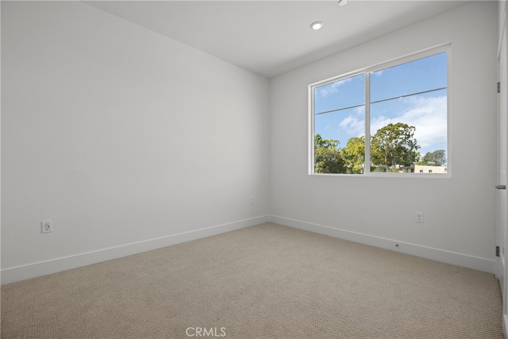 7231 Alchemy Circle Huntington Beach, CA 92647 - Photo 12 of 24 Actual home, staging not included*