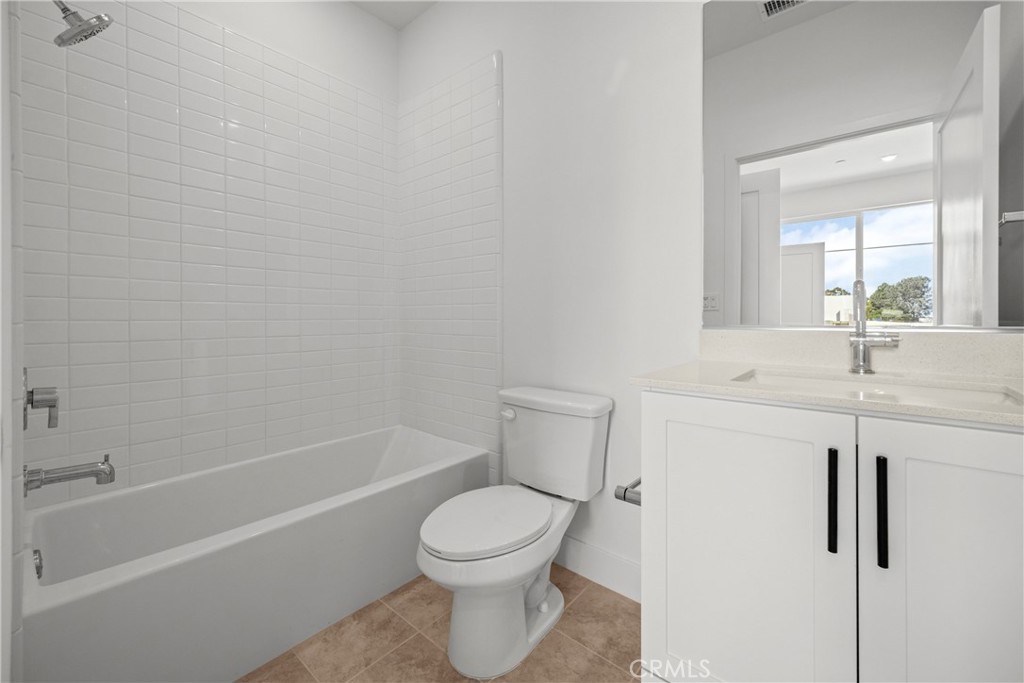 7231 Alchemy Circle Huntington Beach, CA 92647 - Photo 14 of 24 Actual home, staging not included*