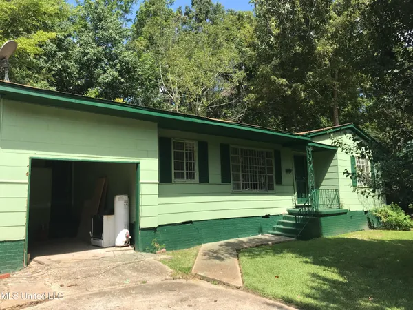 $40,000 | 1867 Shamrock Drive, Jackson, MS 39204