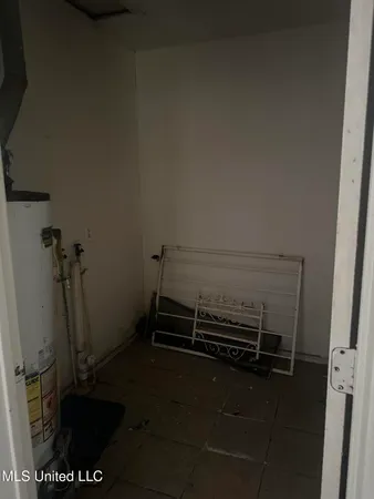 $40,000 | 1867 Shamrock Drive, Jackson, MS 39204