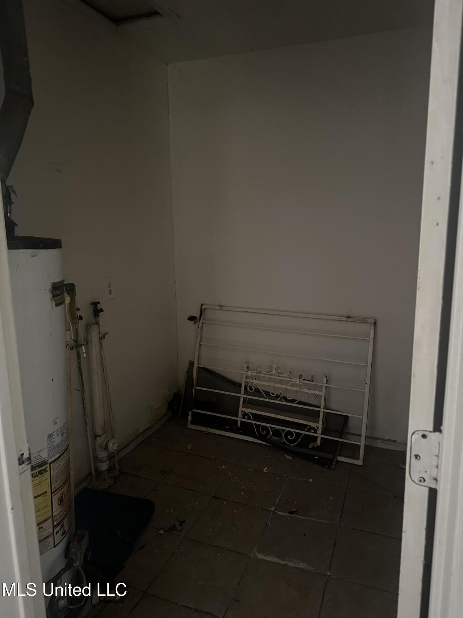 1867 Shamrock Drive Jackson, MS 39204 - Photo 11 of 12 IMG_0168