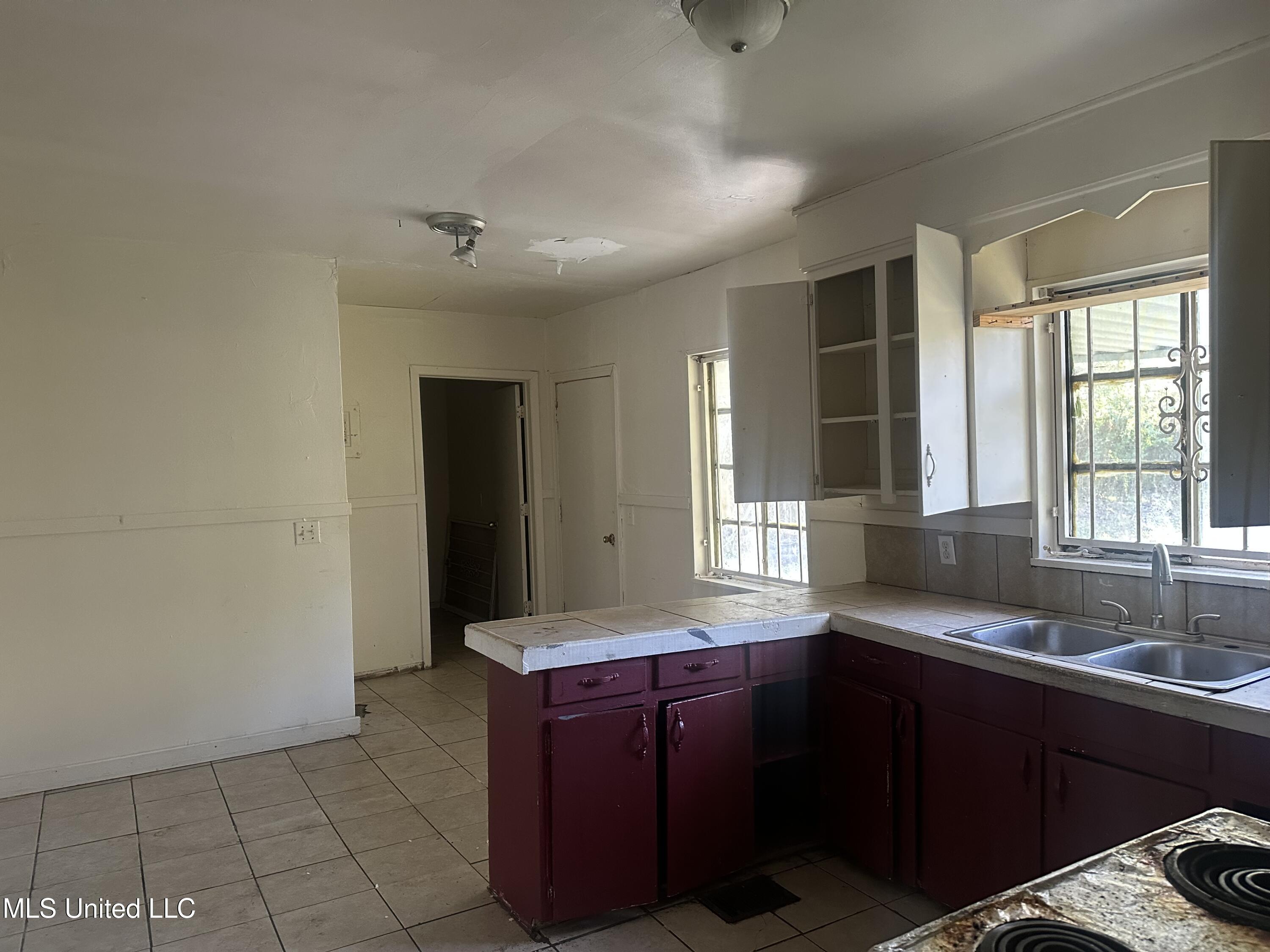 1867 Shamrock Drive Jackson, MS 39204 - Photo 9 of 12 IMG_0166