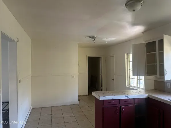 $40,000 | 1867 Shamrock Drive, Jackson, MS 39204