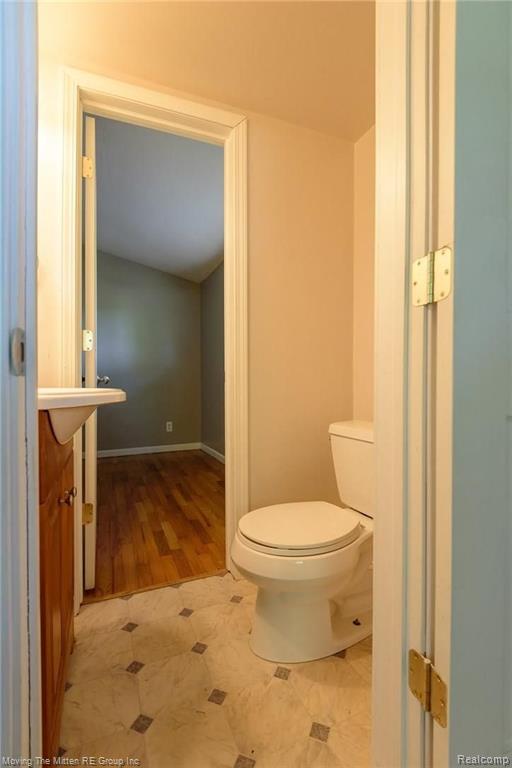 8431 Belleville Road Belleville, MI 48111 - Photo 26 of 42
