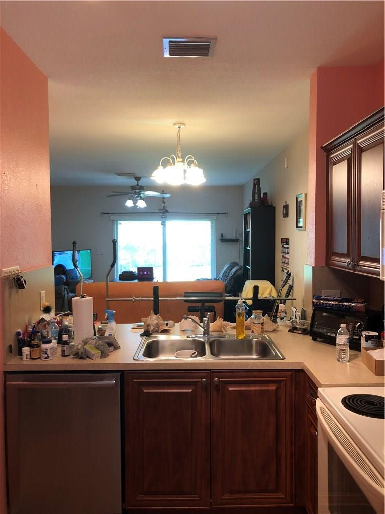 5922 Riverside Avenue, Unit 5922 Tamarac, FL 33321 - Photo 5 of 15 Photo 5