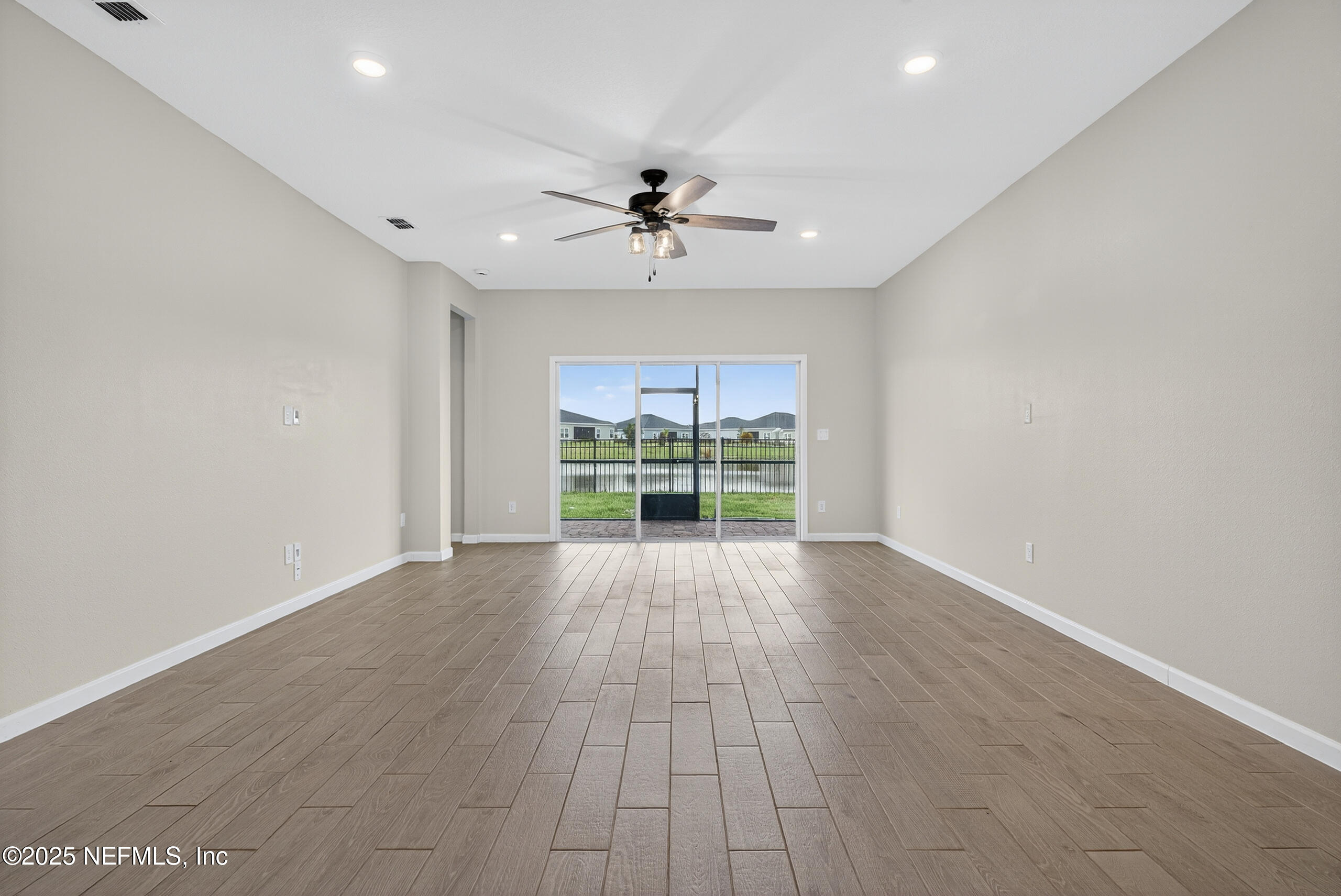 2618 Seasons Rd Green Cove Springs Green Cove Springs, FL 32043 - Photo 15 of 32 14-Great Room Angle 2