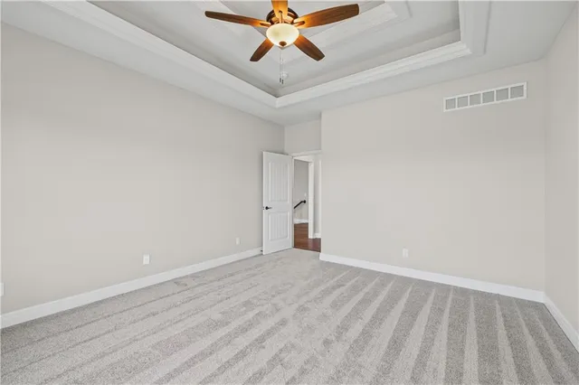 $587,840 | 10216 North Winchester Avenue, Kansas City, MO 64156