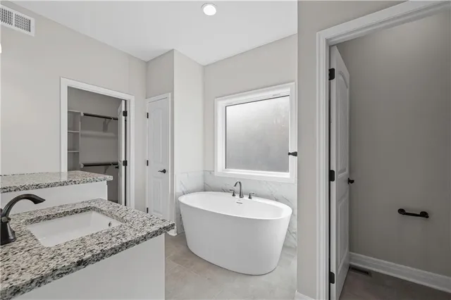 $587,840 | 10216 North Winchester Avenue, Kansas City, MO 64156