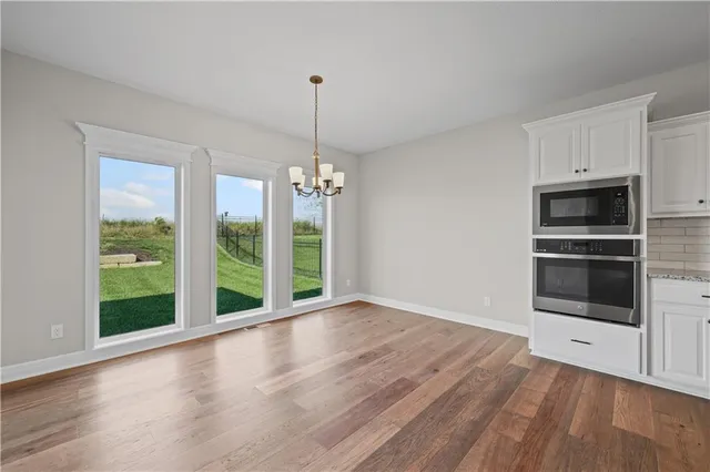 $587,840 | 10216 North Winchester Avenue, Kansas City, MO 64156