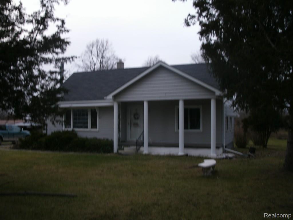 30098 Fort Road Rockwood, MI 48173 - Photo 2 of 21 347.jpg