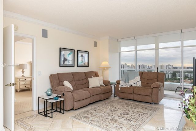 $380,000 | 21205 Yacht Club Drive, Unit 2407, Aventura, FL 33180