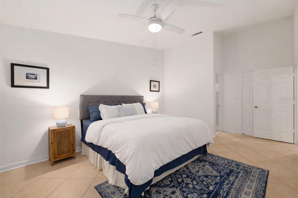 3953 Northwest 7th Place Gainesville, FL 32607 - Photo 10 of 16