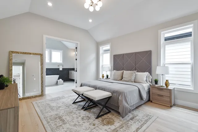 $1,399,000 | 1719 West Foster Avenue, Chicago, IL 60640