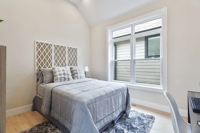 $1,399,000 | 1719 West Foster Avenue, Chicago, IL 60640