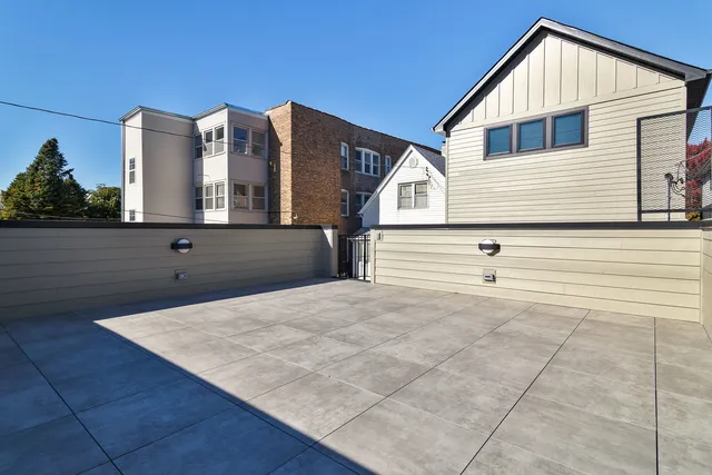 $1,399,000 | 1719 West Foster Avenue, Chicago, IL 60640