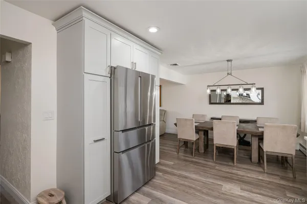 $749,000 | 727 Outlook Avenue, West Babylon, NY 11704