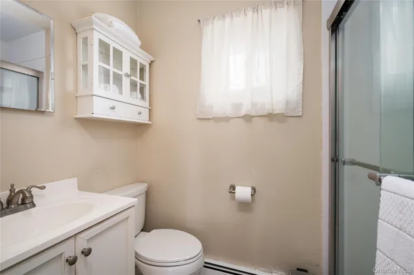 $749,000 | 727 Outlook Avenue, West Babylon, NY 11704