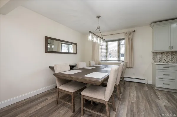 $749,000 | 727 Outlook Avenue, West Babylon, NY 11704