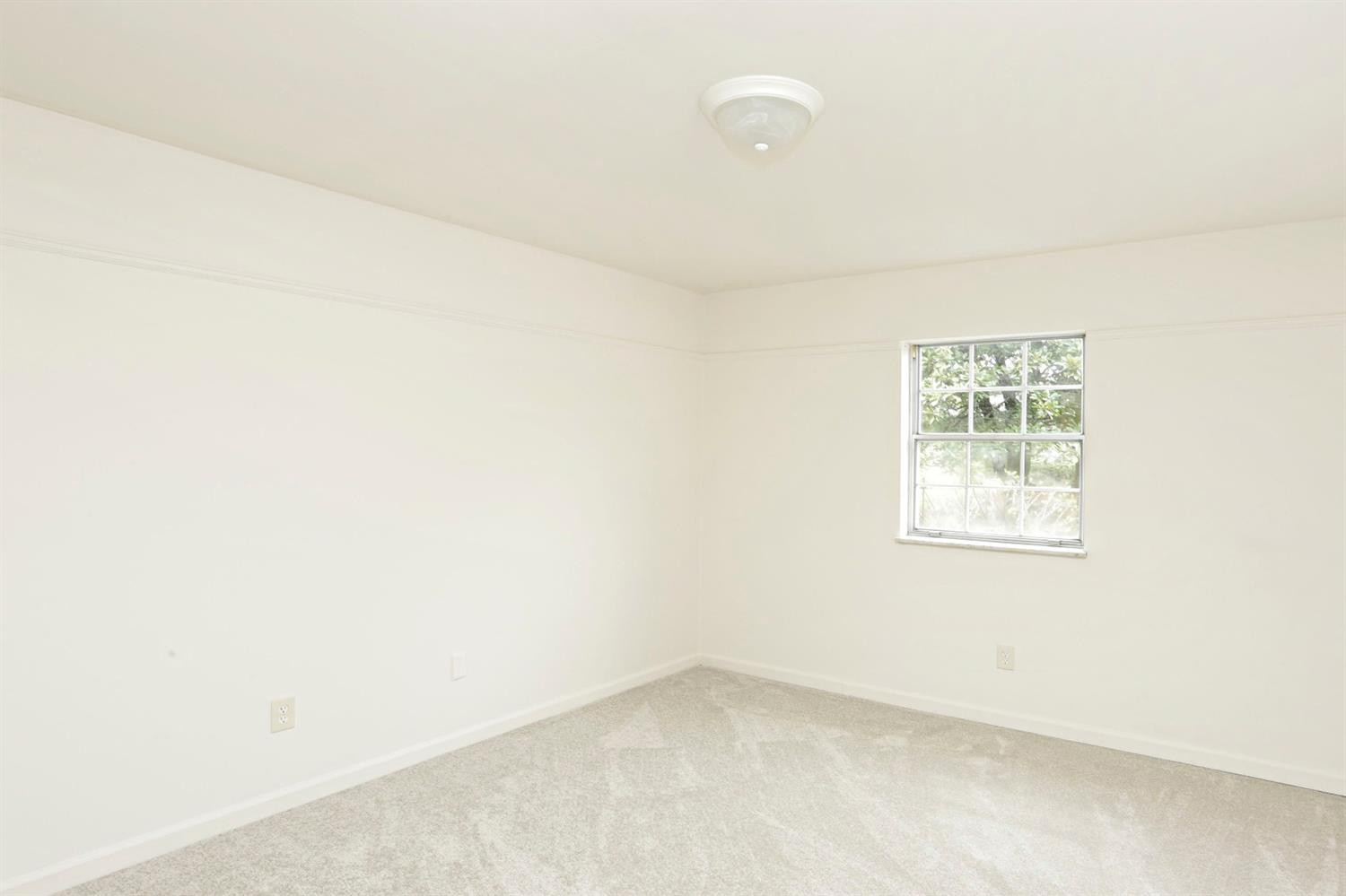 1036 Armstrong Mill Road, Unit A Lexington, KY 40517 - Photo 13 of 32 Photo 13