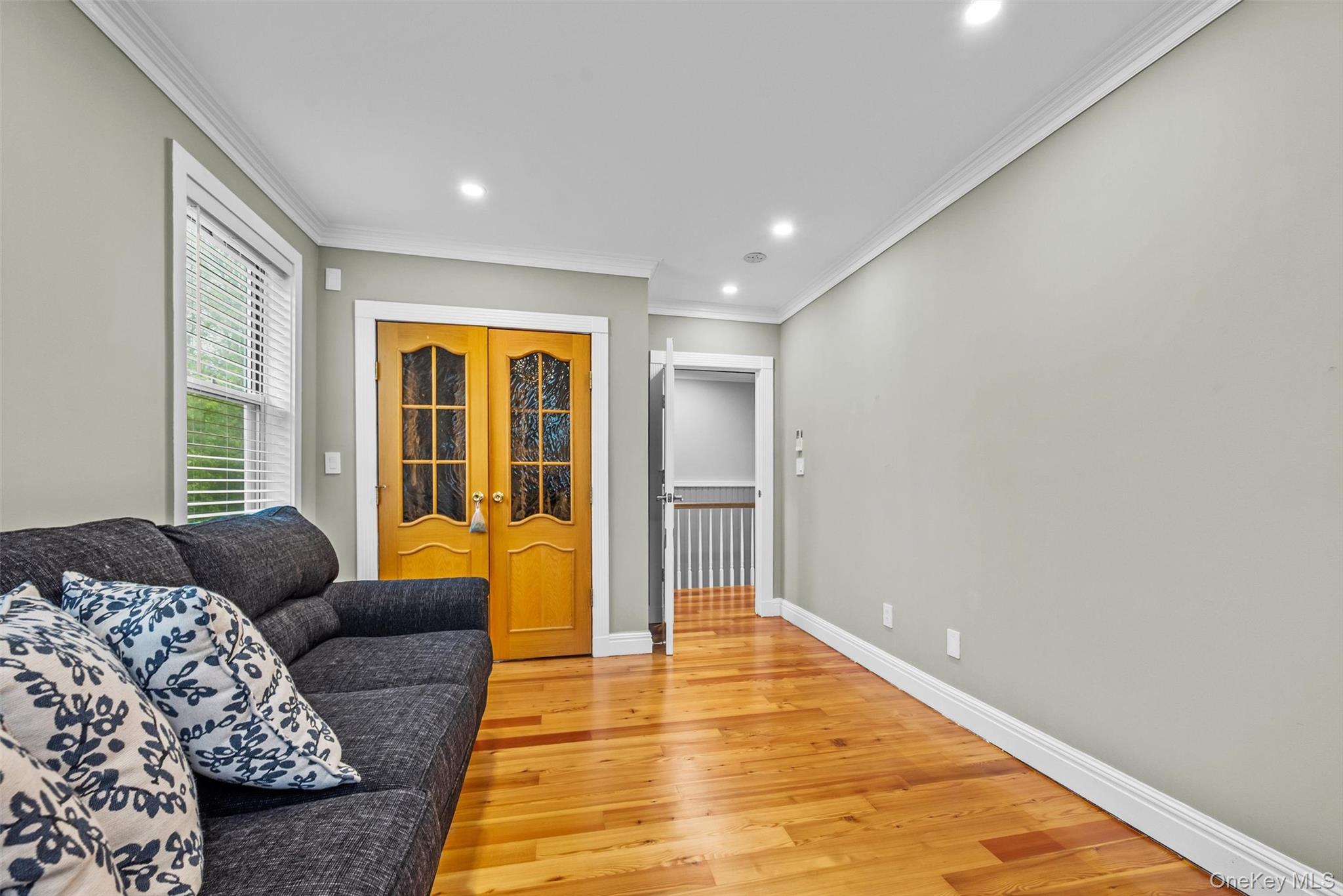 751 Rte 9W Fort Montgomery, NY 10922 - Photo 28 of 41 a living room with furniture and a large window