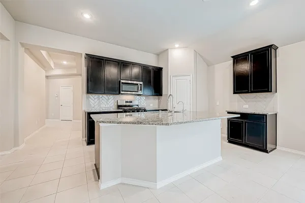$2,500 | 31801 Pecan Cottage Lane, Spring, TX 77386