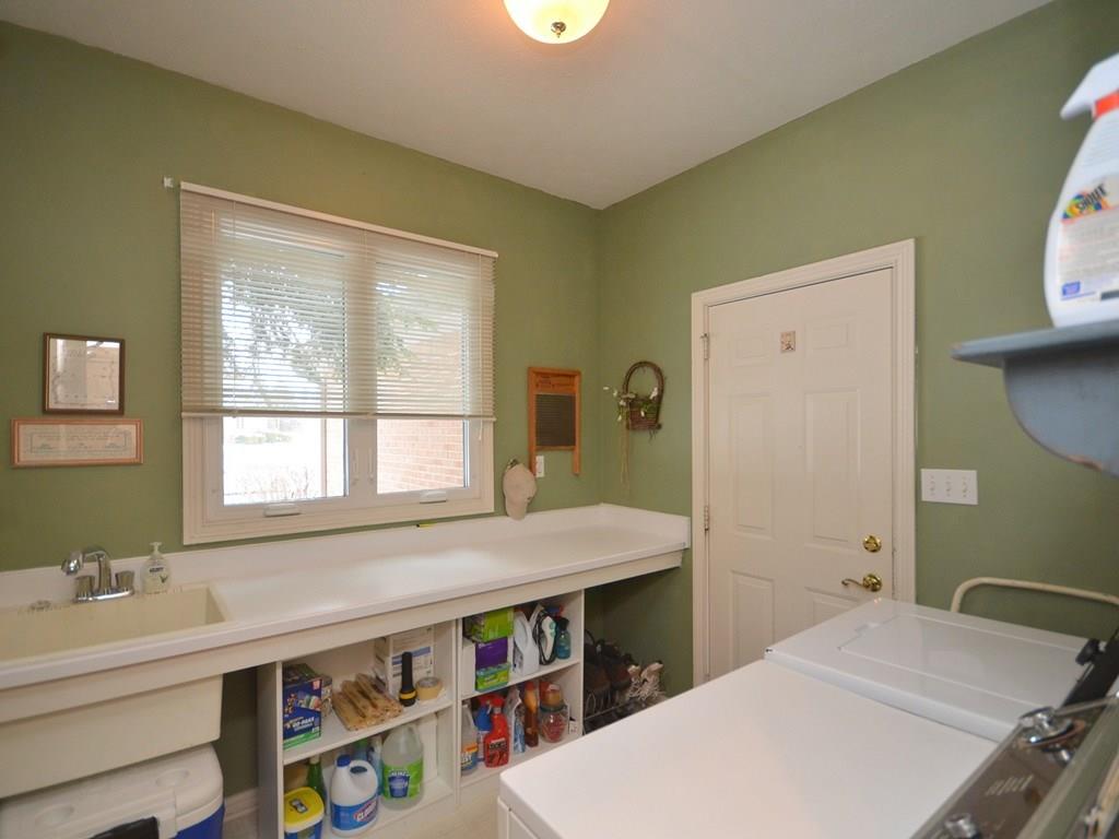 6938 Riverside Way Fishers, IN 46038 - Photo 12 of 24 Gallery Image 12