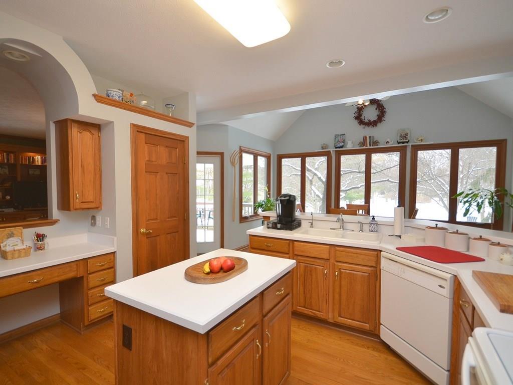 6938 Riverside Way Fishers, IN 46038 - Photo 9 of 24 Gallery Image 9