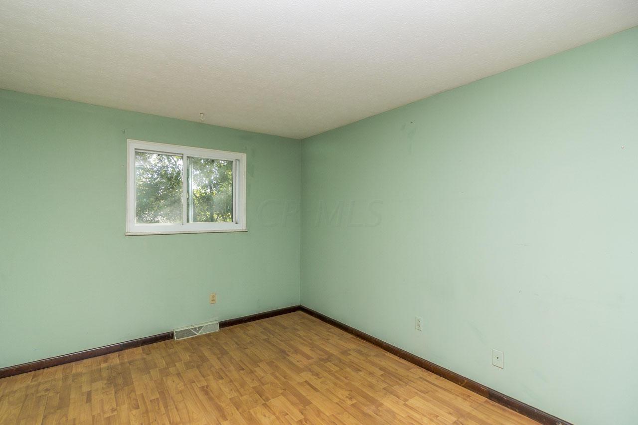 5756 Linworth Road Columbus, OH 43235 - Photo 11 of 24 Gallery Image 11