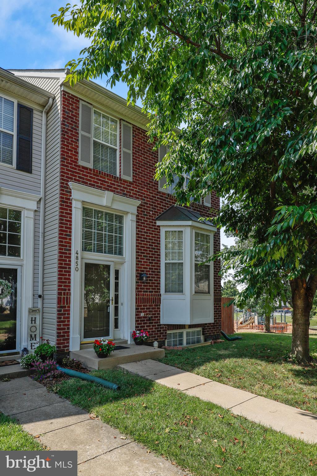 4850 Marsden Place Frederick, MD 21703 - Photo 2 of 33