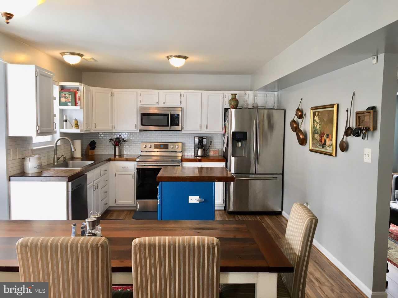 1301 Steamboat Road Shady Side, MD 20764 - Photo 10 of 26 Side view into kitchen