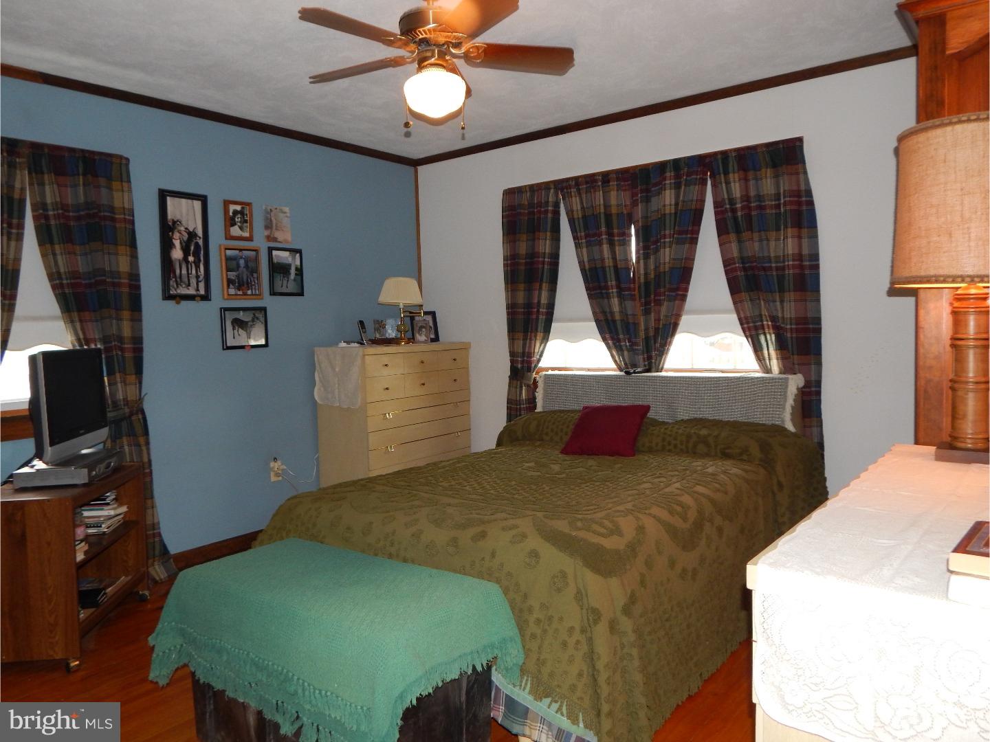 14 Dailey Drive Hamilton, NJ 08620 - Photo 13 of 22 Bedroom 3