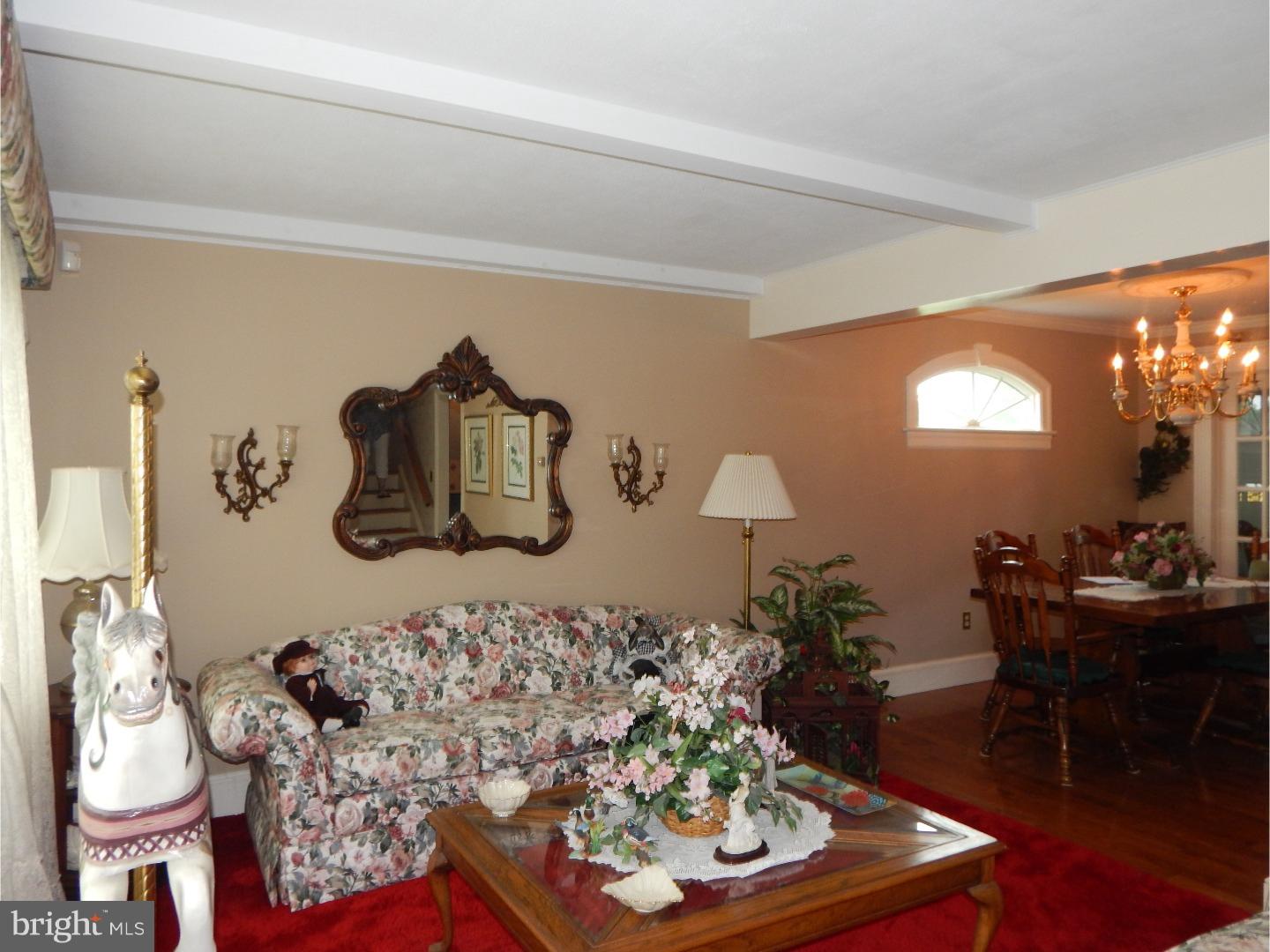 14 Dailey Drive Hamilton, NJ 08620 - Photo 4 of 22 Living Room