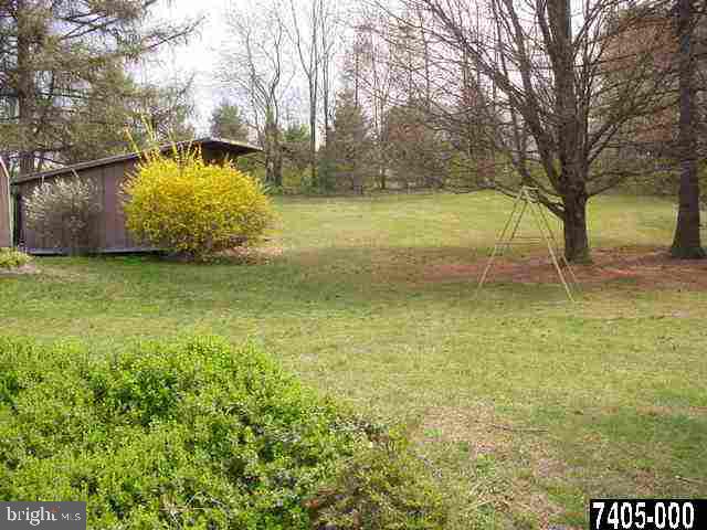 711 Iron Ridge Road Spring Grove, PA 17362 - Photo 4 of 5