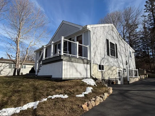 $699,900 | 16 Town Neck Road, Sandwich, MA 02563