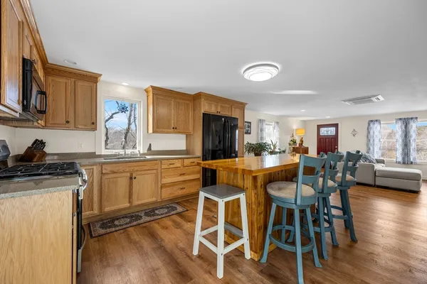 $699,900 | 16 Town Neck Road, Sandwich, MA 02563