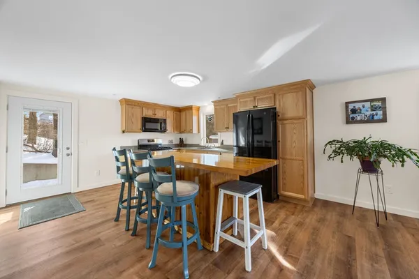 $699,900 | 16 Town Neck Road, Sandwich, MA 02563