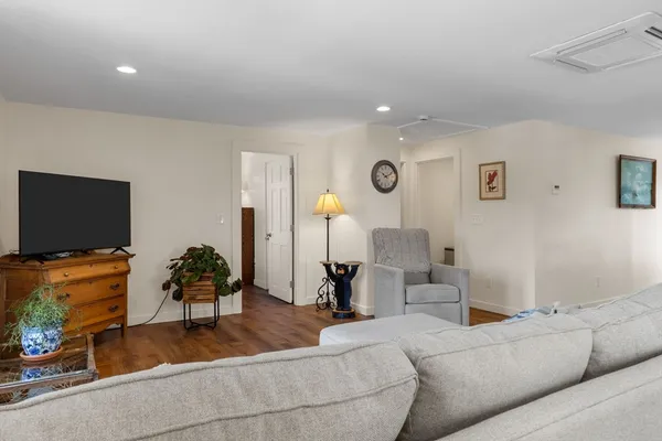 $699,900 | 16 Town Neck Road, Sandwich, MA 02563