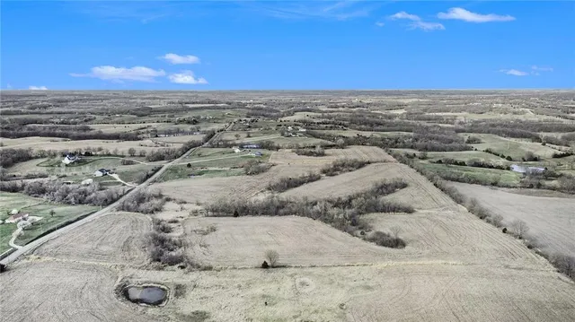 $750,000 | Cockriel Road, Edgerton, MO 64444