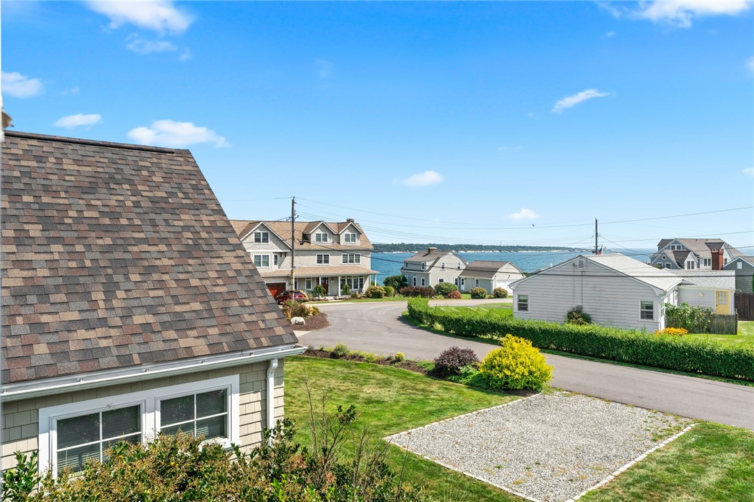 22 Namcook Road Narragansett, RI 02882 - Photo 5 of 47