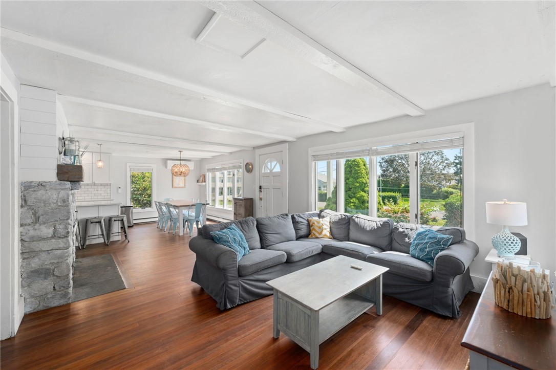 22 Namcook Road Narragansett, RI 02882 - Photo 9 of 47