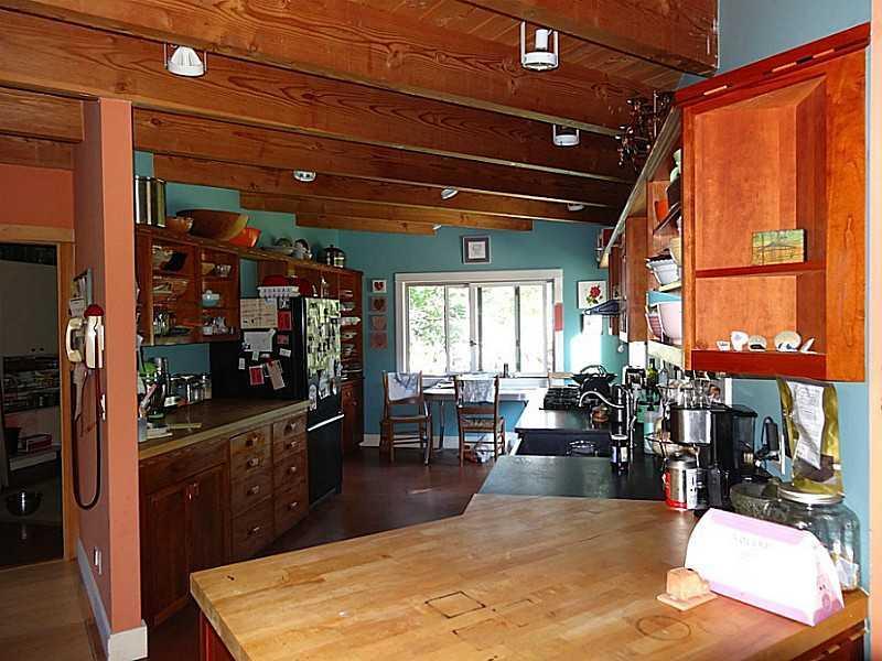 45 French Camp Road Deer Isle, ME 04627 - Photo 10 of 20 Kitchen.