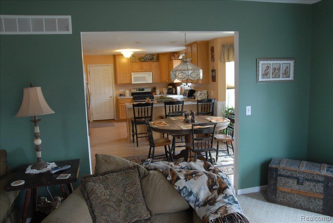 9010 West Sober Road Fowlerville, MI 48836 - Photo 6 of 14 JFN_9282