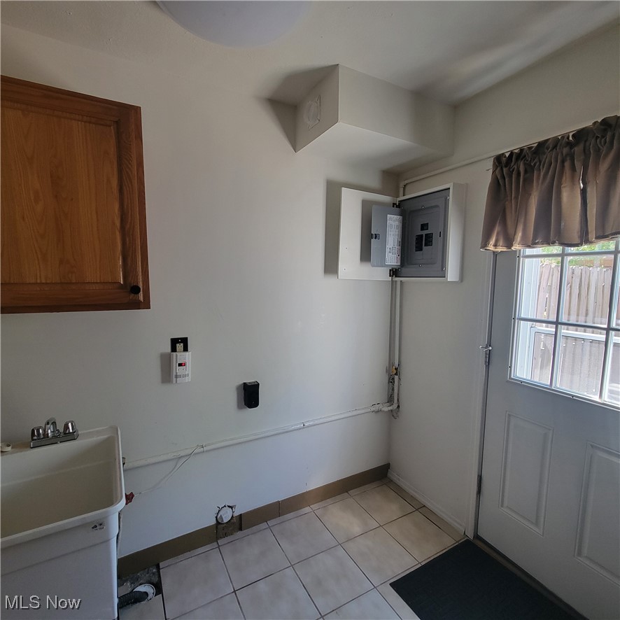 5966 Engle Road Brook Park, OH 44142 - Photo 8 of 25 Gallery Image 8