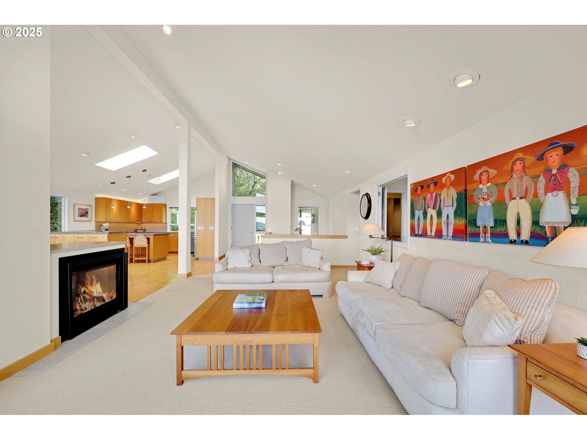 3980 North Shasta Loop Eugene, OR 97405 - Photo 5 of 46