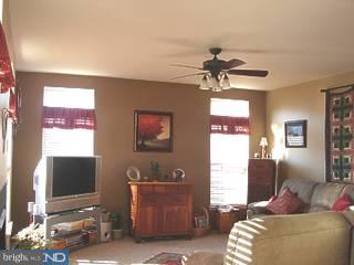 29 Brookside Court Spring City, PA 19475 - Photo 3 of 6