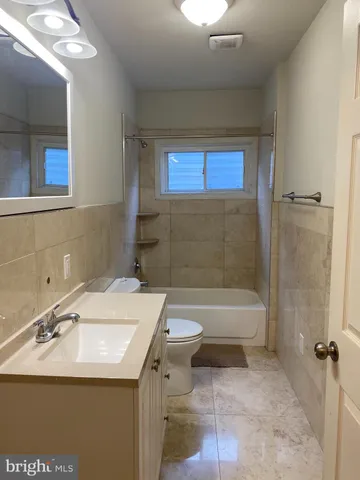 $2,195 | 58 South Broadway, Unit 58C, Pitman, NJ 08071