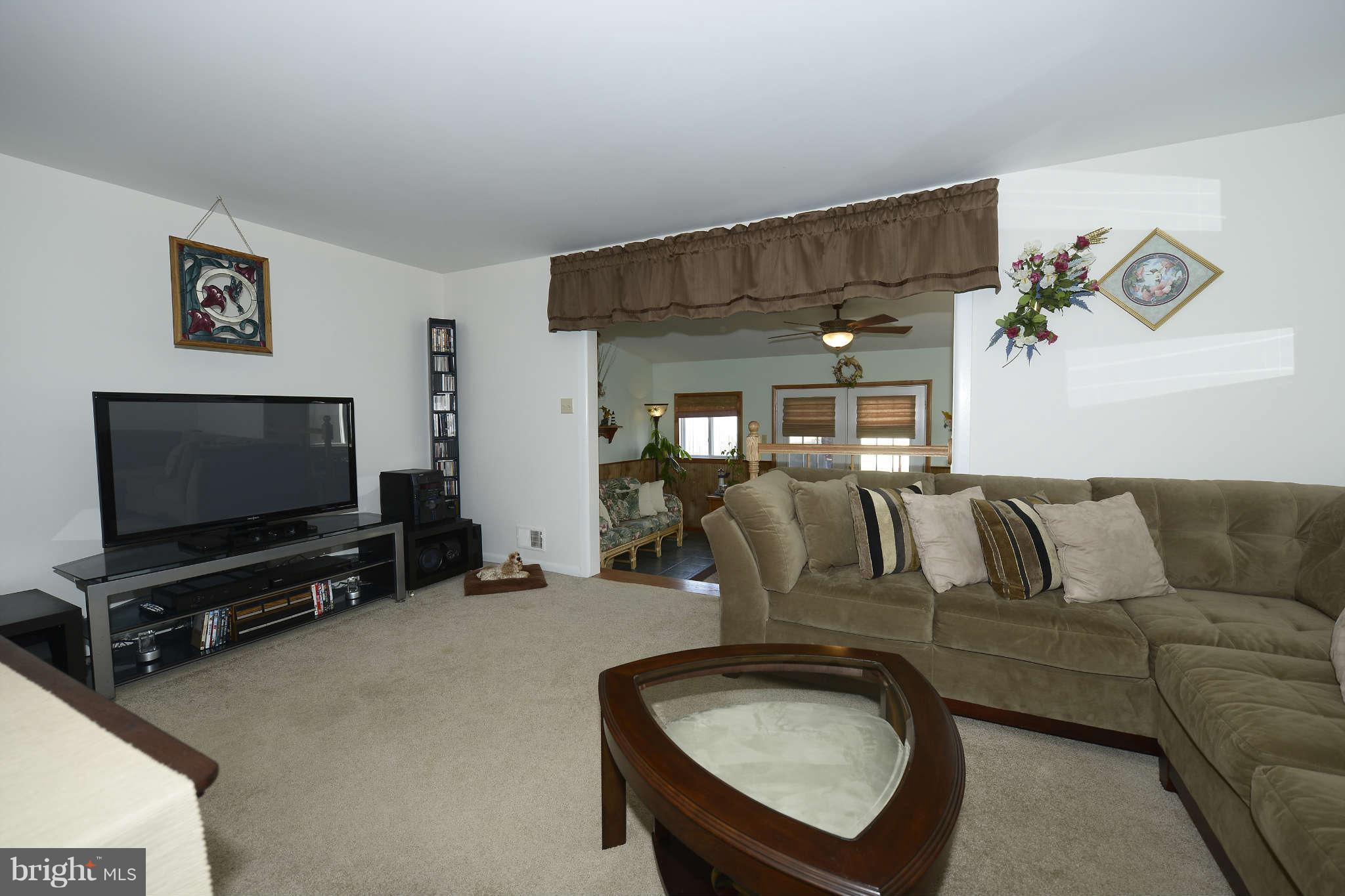 102 Haverhill Road Joppa, MD 21085 - Photo 6 of 21 Living Room