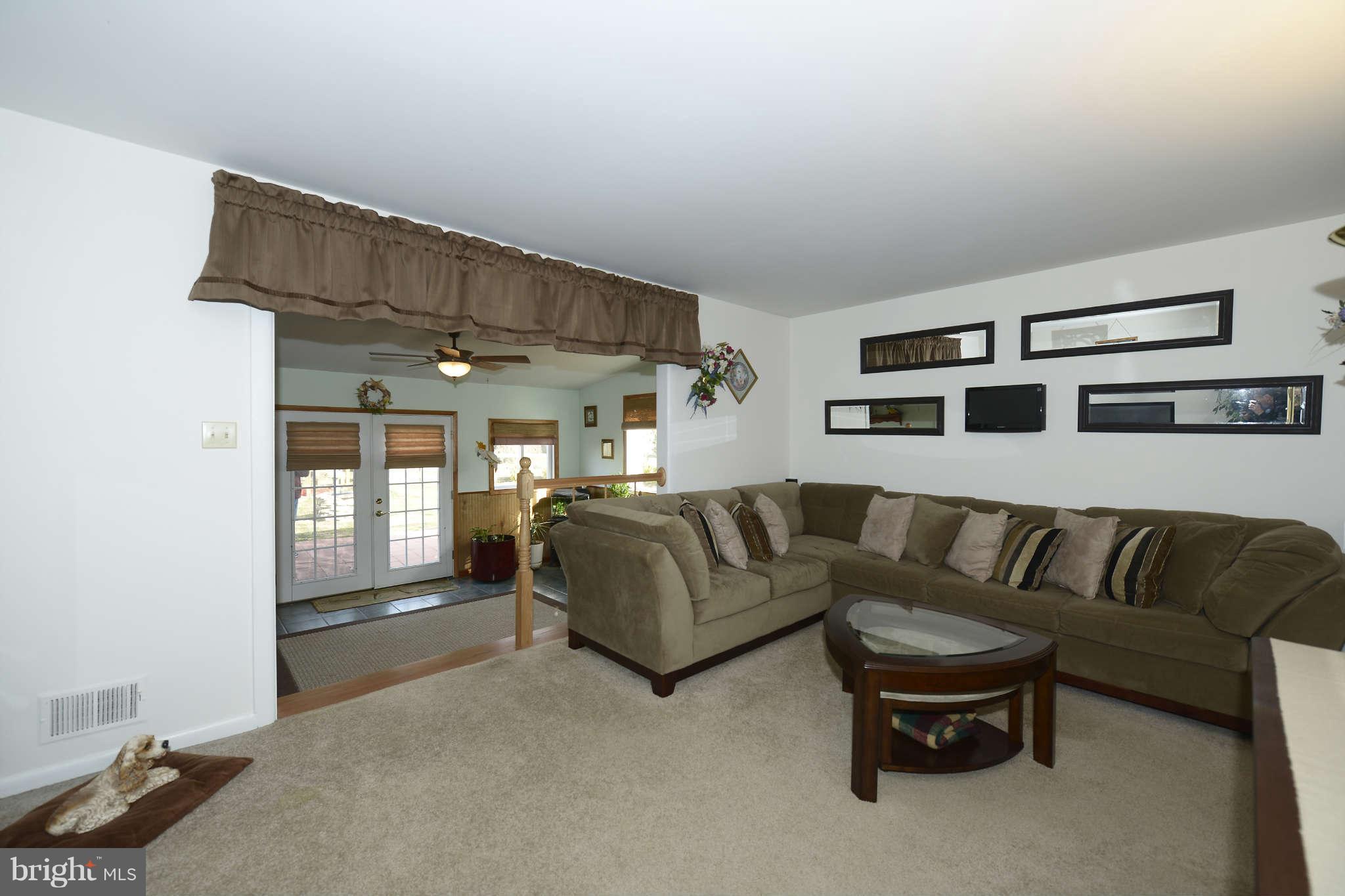 102 Haverhill Road Joppa, MD 21085 - Photo 7 of 21 Living Room